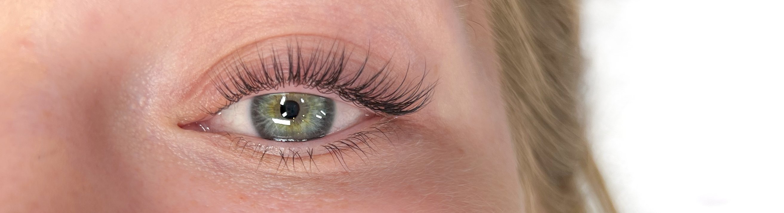 Lashes which have been treated with NORLASH lash lift products